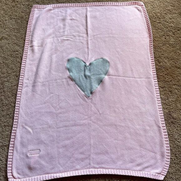 Beautiful Pink cotton knit baby blanket - Picture 1 of 3